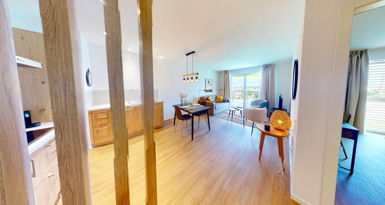 Alp Art Hotel Monthey Collombey-Muraz Buitenkant foto